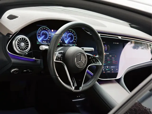Mercedes-Benz EQS — Фото автомобиля 10