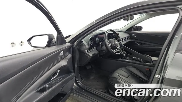 Hyundai Avante CN7 — Фото автомобиля 15