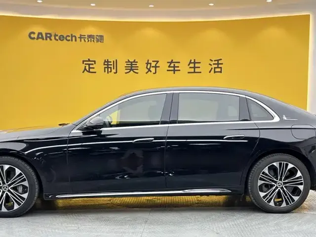 Mercedes-Benz E-Class — Фото автомобиля 6
