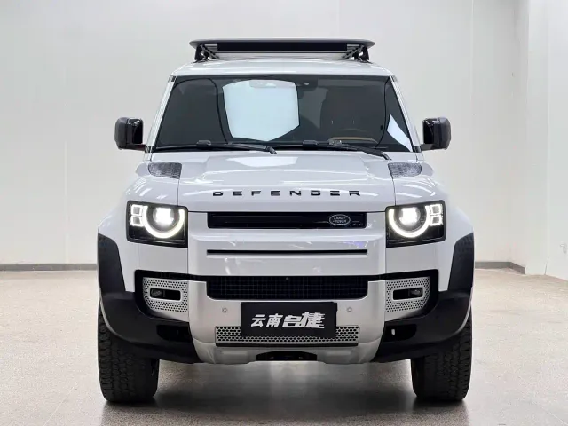 Land Rover Defender — Фото автомобиля 2