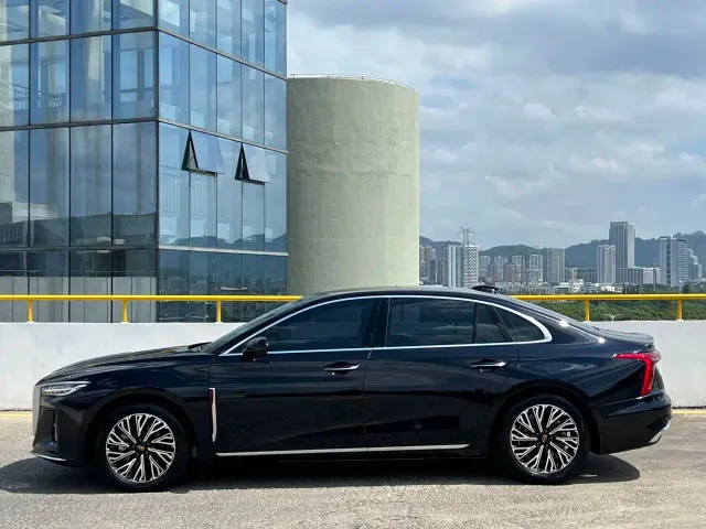 Hongqi H5 — Фото автомобиля 3