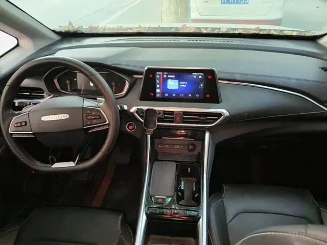 Maxus G50 — Фото автомобиля 12