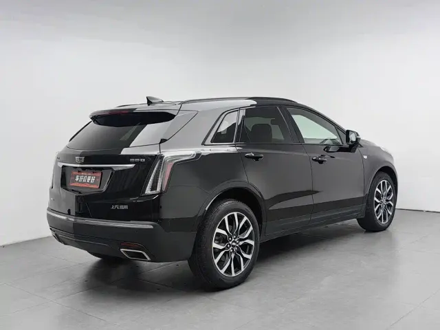 Cadillac XT5 — Фото автомобиля 2