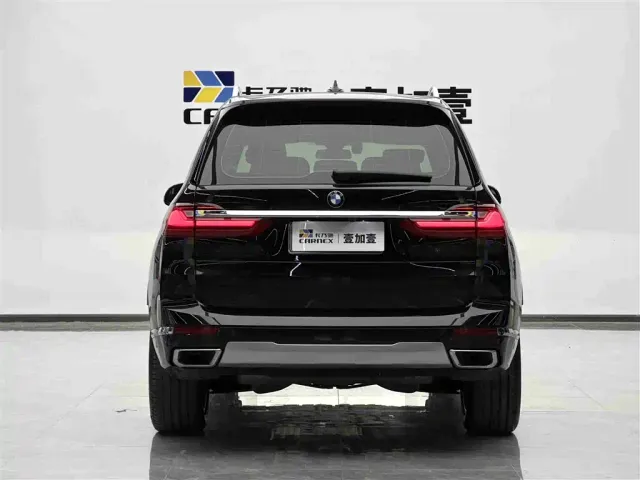 BMW X7 — Фото автомобиля 17