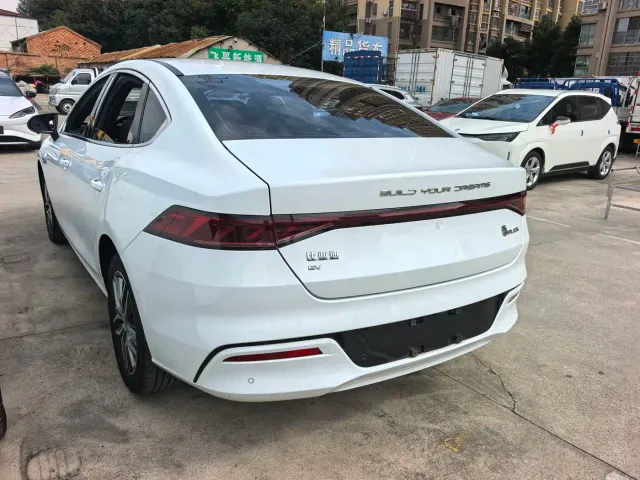 BYD Qin PLUS — Фото автомобиля 6