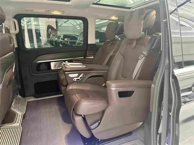 Mercedes-Benz V-Class — Фото автомобиля 12