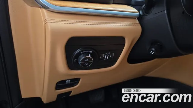 Jeep Cherokee WL — Фото автомобиля 29