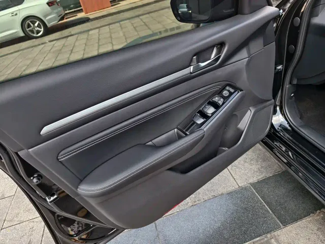Nissan Teana — Фото автомобиля 8