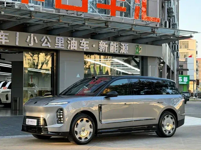 Фотография автомобиля — Nio ES9