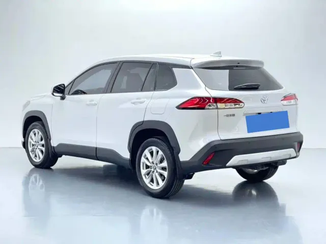 Toyota Corolla Cross — Фото автомобиля 6