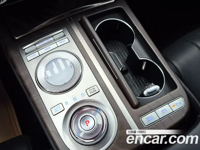 Genesis G80 Electrified G80 (RG3) — Фото автомобиля 18