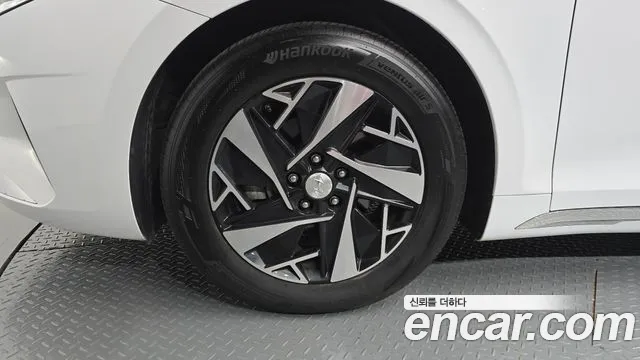 Hyundai Grandeur (New) Hybrid — Фото автомобиля 5