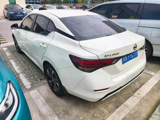 Nissan Sylphy — Фото автомобиля 12
