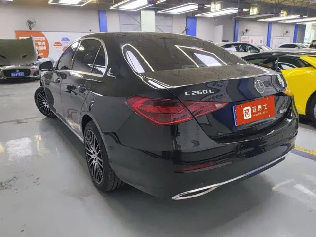 Mercedes-Benz C-Class — Фото автомобиля 3