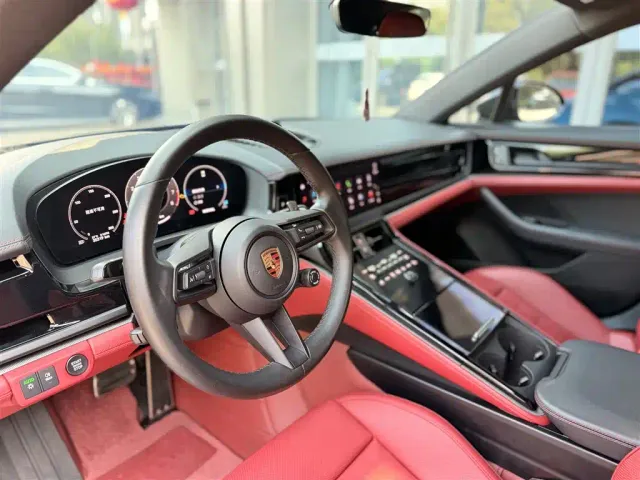 Porsche Panamera — Фото автомобиля 13