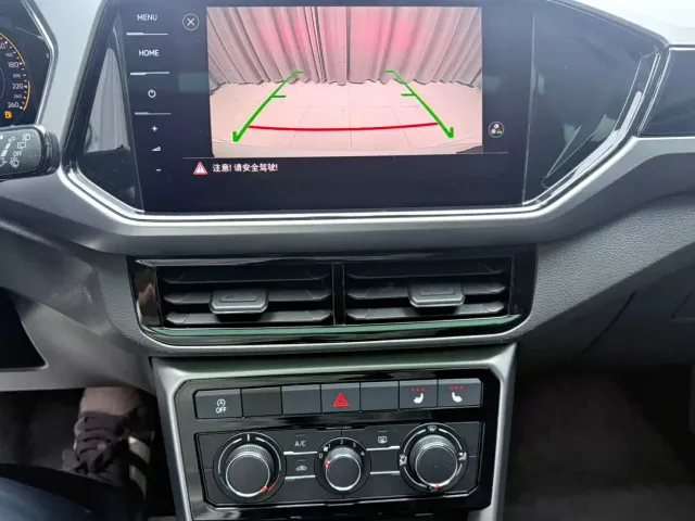 Volkswagen T-Cross — Фото автомобиля 8