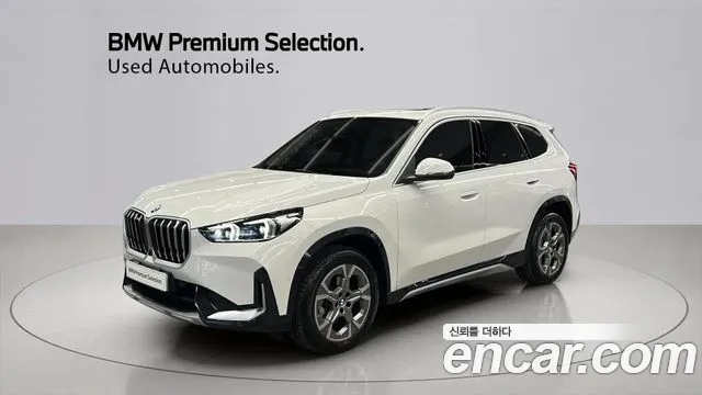 Фотография автомобиля — BMW X1 U11