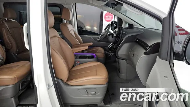 Hyundai Staria Staria 4WD Lounge 9 мест — Фото автомобиля 10