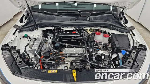 Mercedes-Benz EQA — Фото автомобиля 6