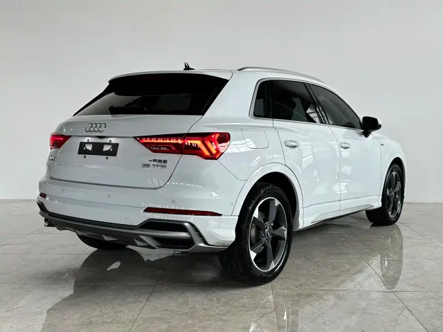 Audi Q3 — Фото автомобиля 4