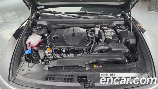 Hyundai Grandeur Grandeur (GN7) 2.5 Бензин 2WD — Фото автомобиля 6