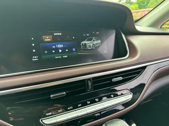 GAC Trumpchi M6 — Фото автомобиля 18