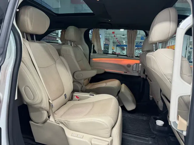 Toyota Granvia — Фото автомобиля 9