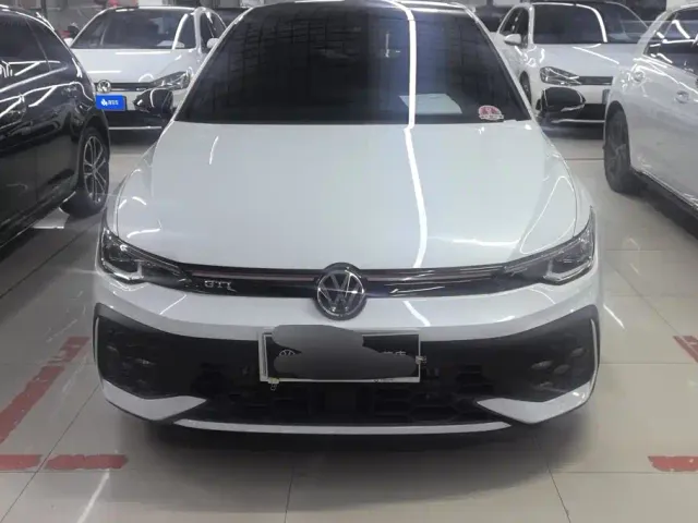 Volkswagen Golf GTI — Фото автомобиля 2