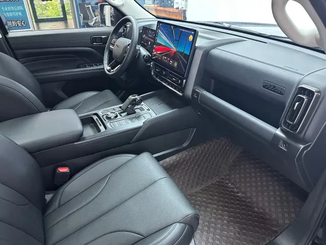 Haval H9 — Фото автомобиля 10