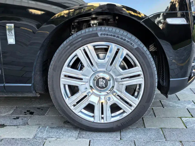 Rolls-Royce Cullinan — Фото автомобиля 4