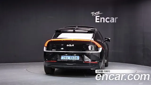 Kia EV6 — Фото автомобиля 3