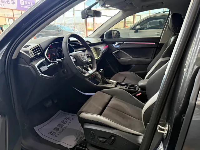 Audi Q3 — Фото автомобиля 4