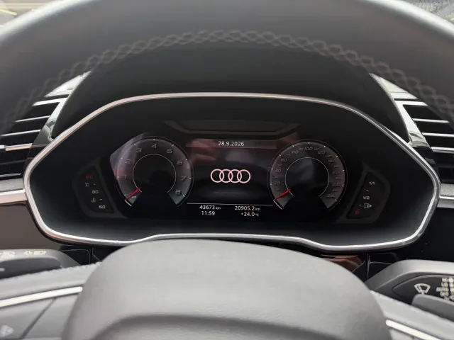 Audi Q3 — Фото автомобиля 6