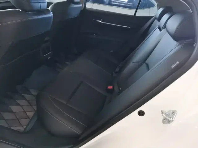Toyota Camry — Фото автомобиля 16