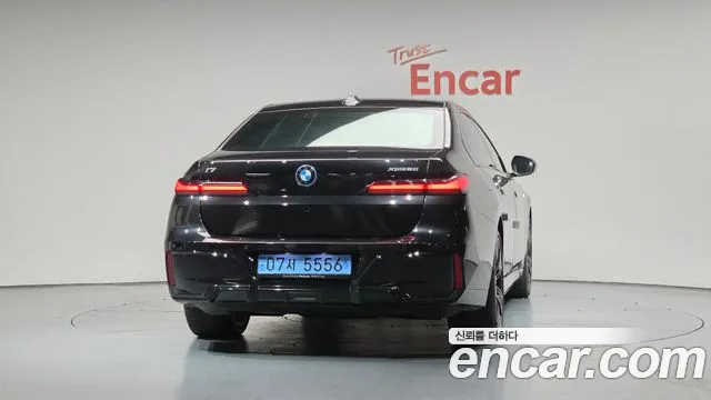 BMW i7 xDrive 60 M Sport — Фото автомобиля 4
