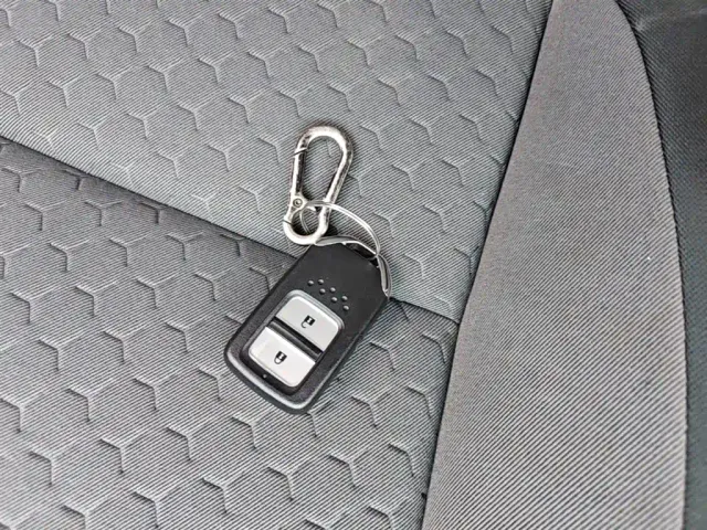 Honda Fit — Фото автомобиля 8