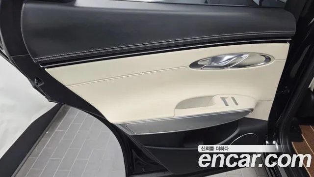 Genesis GV70 2.5T Бензин AWD — Фото автомобиля 23