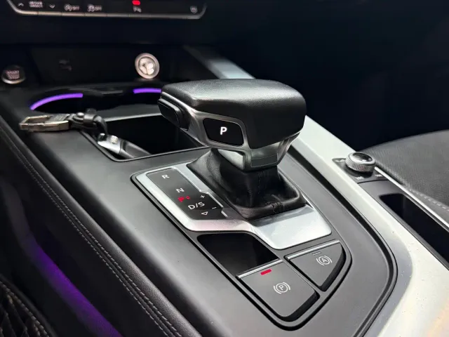 Audi A4L — Фото автомобиля 13