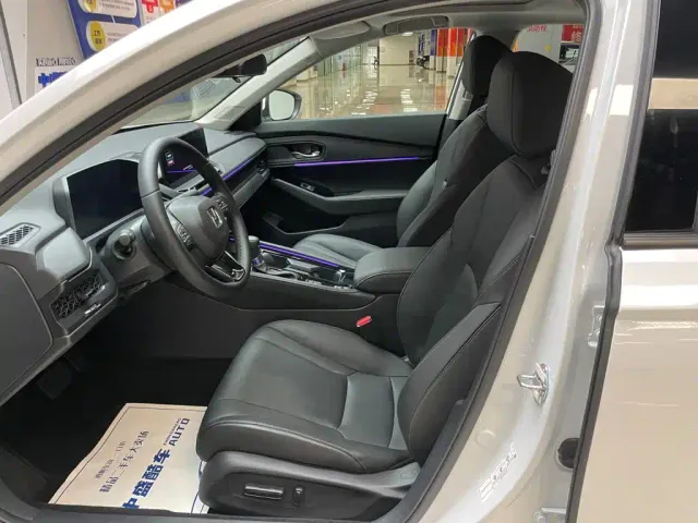 Honda Accord — Фото автомобиля 8