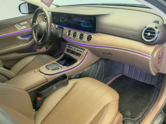 Mercedes-Benz E-Class — Фото автомобиля 13