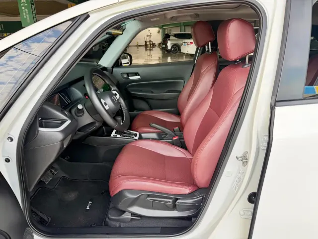 Honda Fit — Фото автомобиля 5