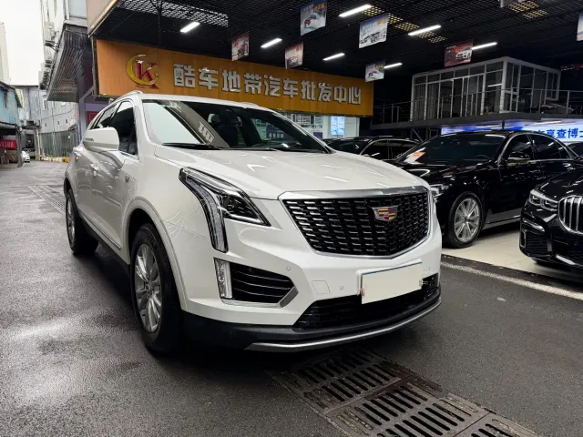Cadillac XT5 — Фото автомобиля 3