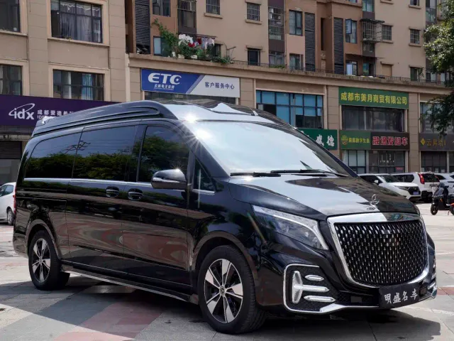 Mercedes-Benz V-Class — Фото автомобиля 22