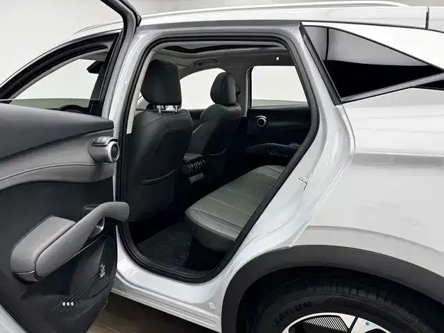 BYD Yuan PLUS — Фото автомобиля 17