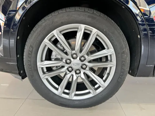 Cadillac XT6 — Фото автомобиля 23