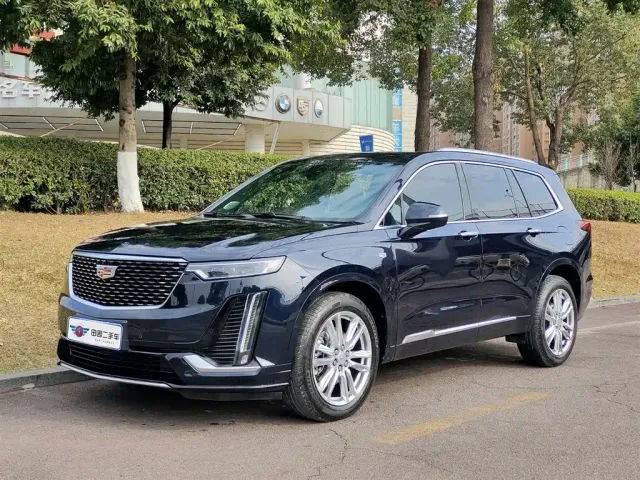 Фотография автомобиля — Cadillac XT6