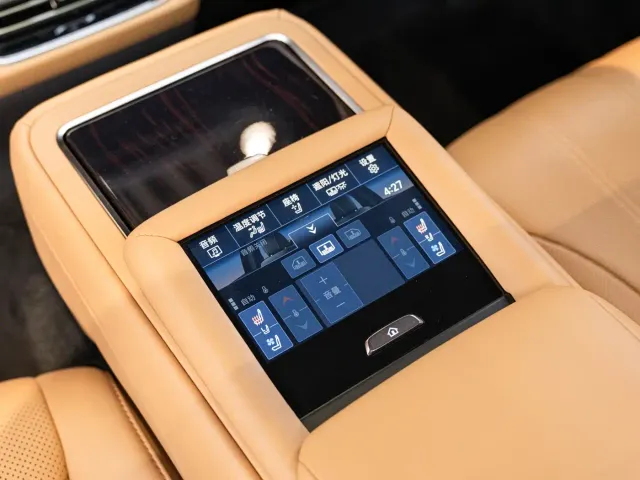 Lexus LS — Фото автомобиля 19