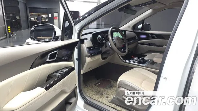 Kia Carnival 4th Gen — Фото автомобиля 15