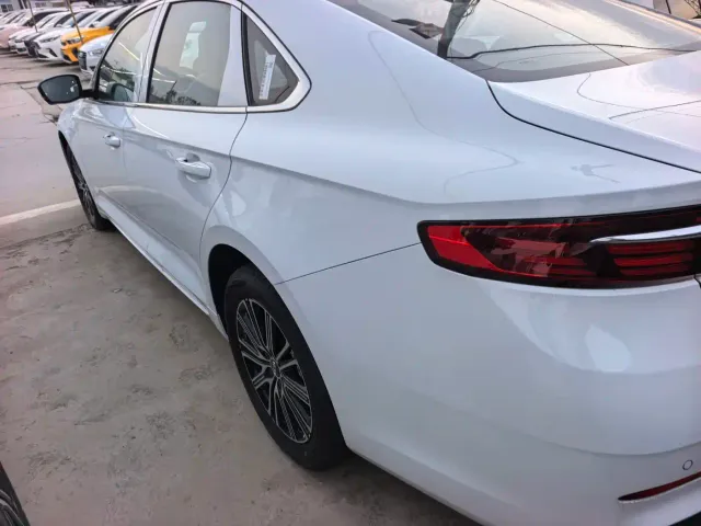 Geely Xingrui — Фото автомобиля 8