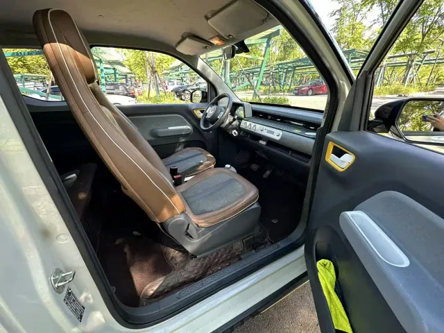 Wuling Hongguang Mini EV — Фото автомобиля 15